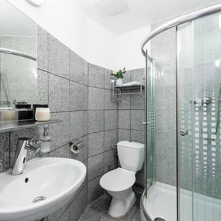 Bright Downtown * Praga